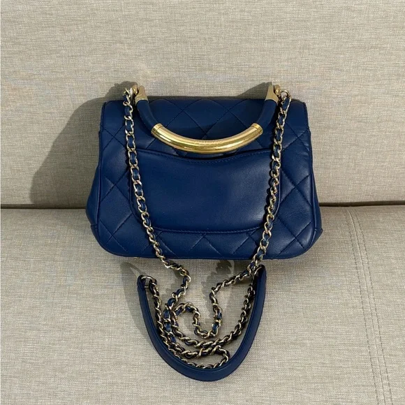 CHANEL Blue Quilted Top Handle Flap Bag GHW - Picture 4 of 16